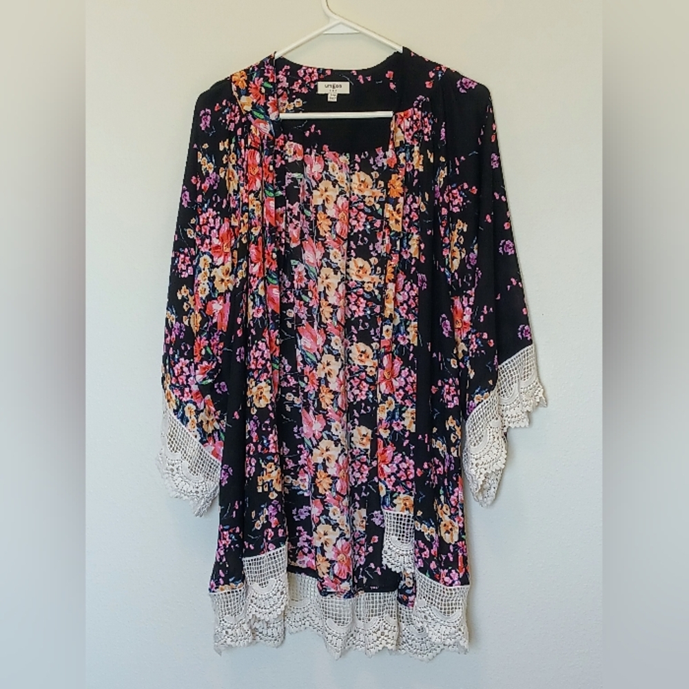 Umgee Black Floral Lace Women's Blouse